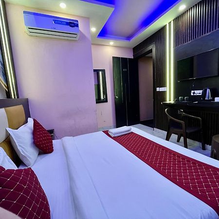Jupiter Plaza Delhi Airport Hotel New Delhi Eksteriør billede