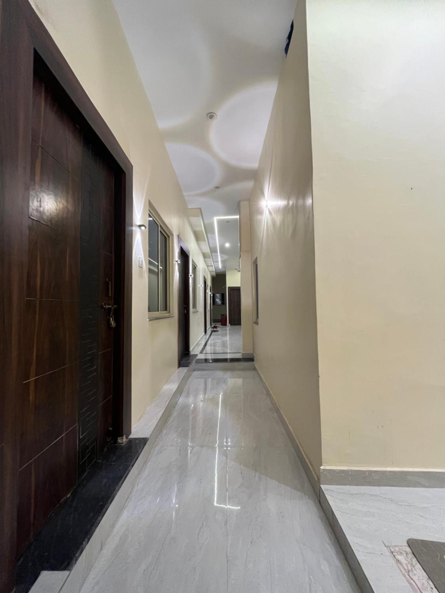 Jupiter Plaza Delhi Airport Hotel New Delhi Eksteriør billede