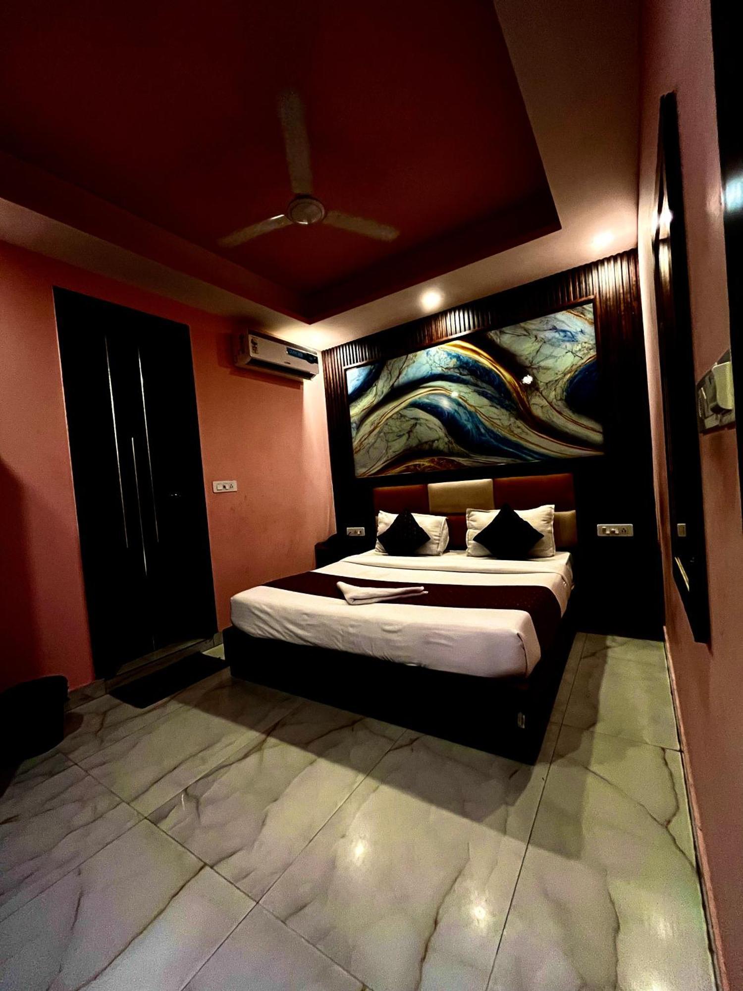 Jupiter Plaza Delhi Airport Hotel New Delhi Eksteriør billede