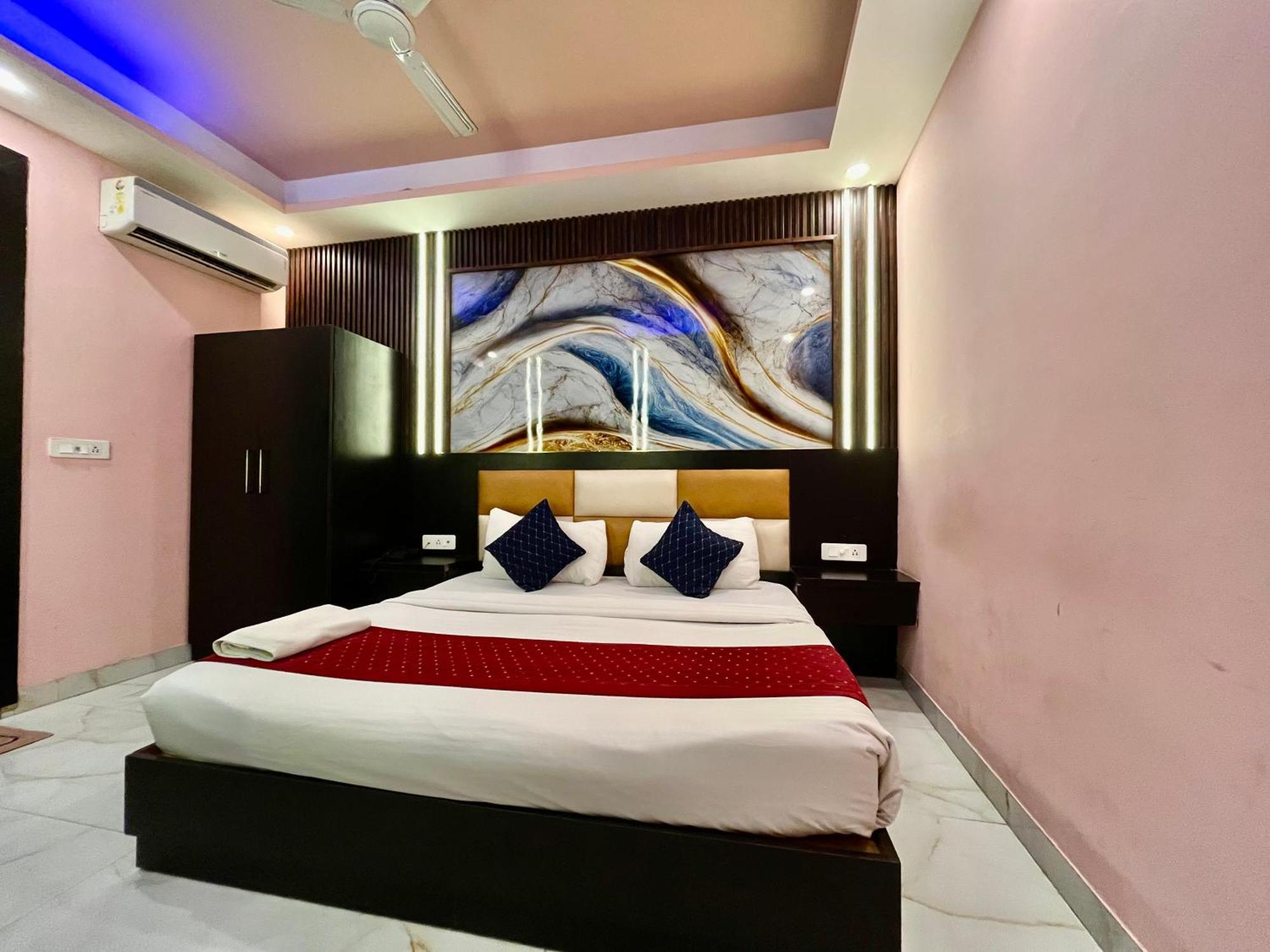 Jupiter Plaza Delhi Airport Hotel New Delhi Eksteriør billede