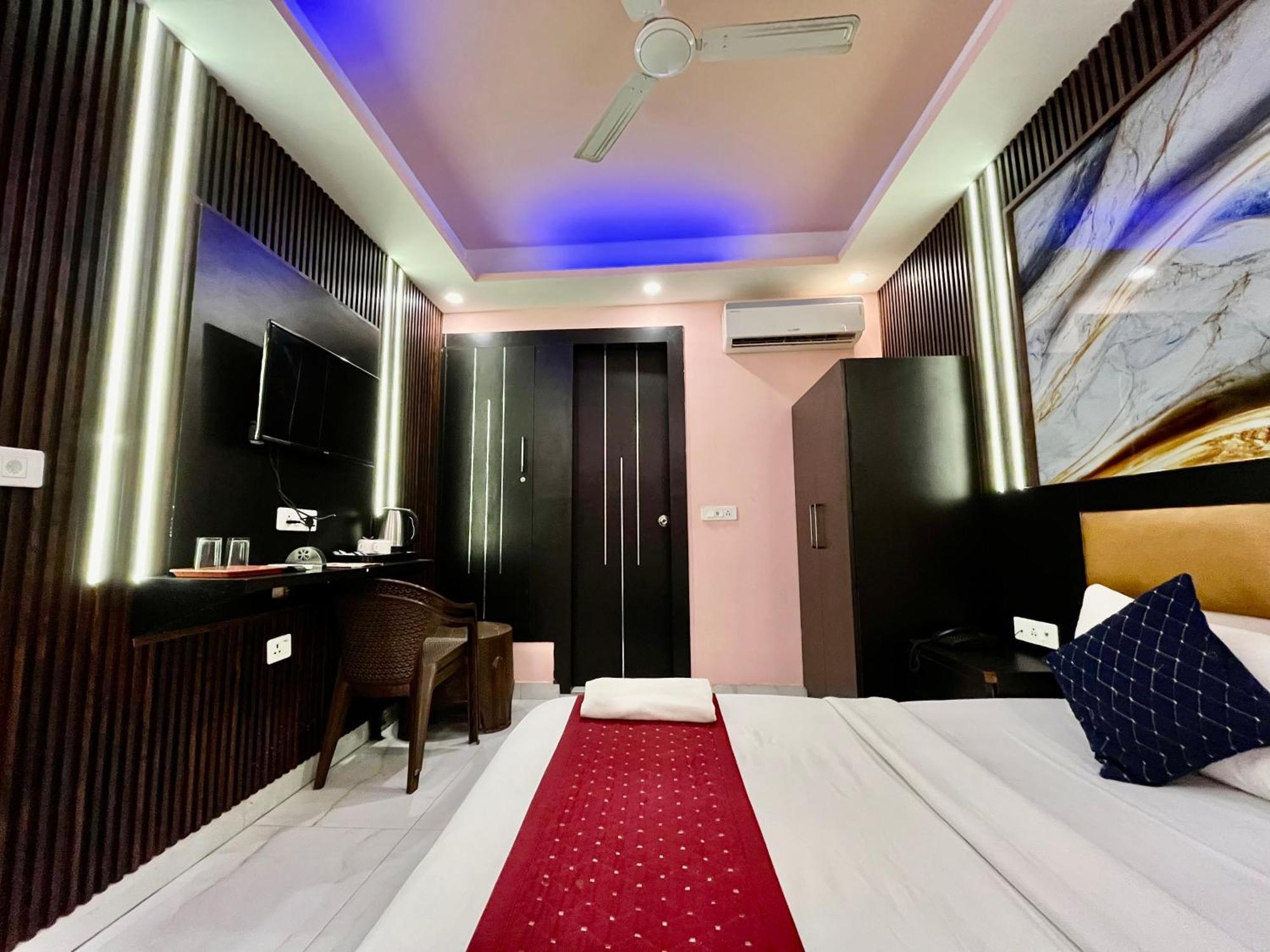 Jupiter Plaza Delhi Airport Hotel New Delhi Eksteriør billede
