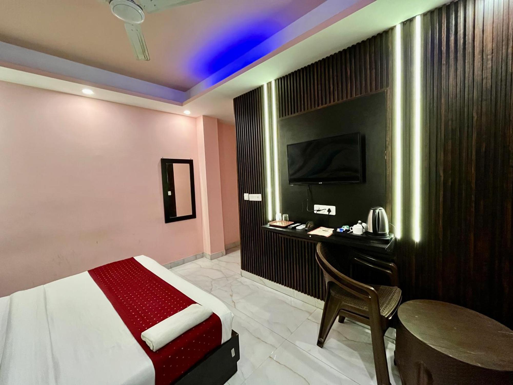 Jupiter Plaza Delhi Airport Hotel New Delhi Eksteriør billede